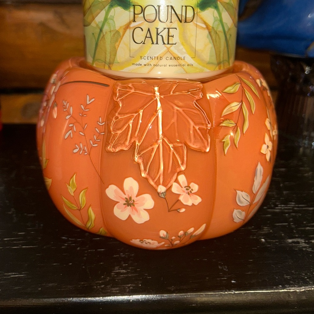 Elegant Bath and Body Works Glass Pumpkin Candle Holder with floral details